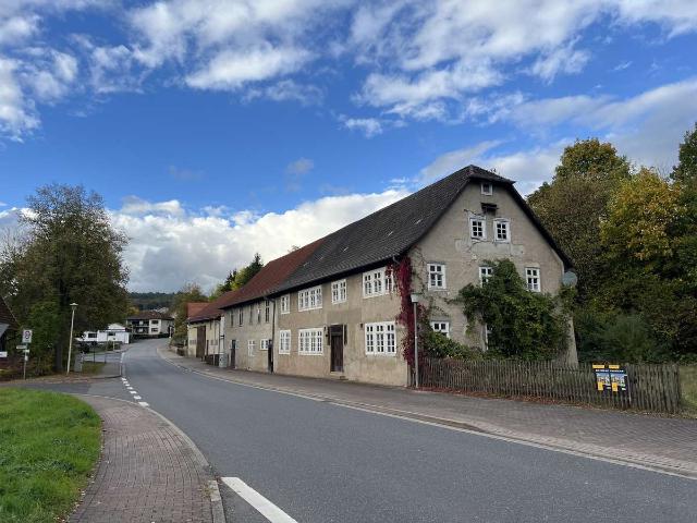 EFH mit Nebengebäude, Bauplatz, Garten in Wildeck