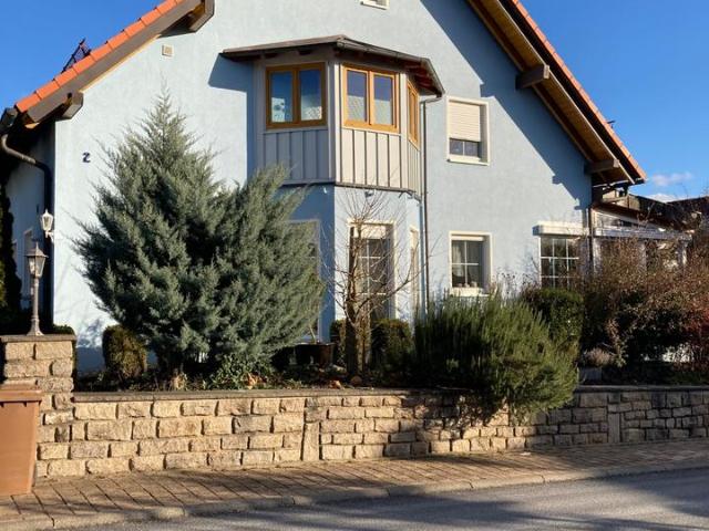 EFH mit Einliegerwohnung, Garage und GartenVB od. Mietkauf