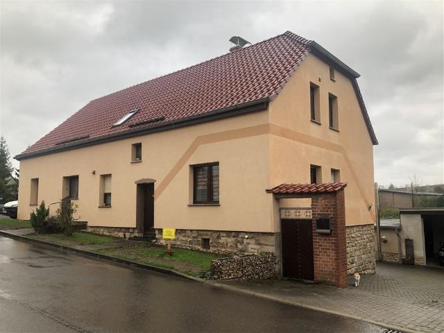 EFH mit ELW und ca. 1.250 m² großen Grundstück – an der Schmücke
