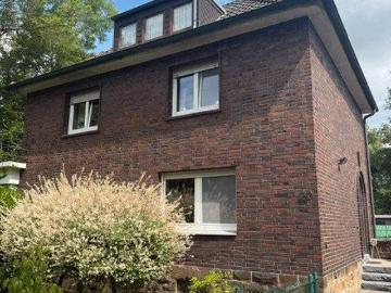 EFH mit großem Garten in Traumlage