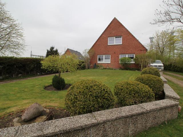 EFH mit großen Garten in 25821 Breklum