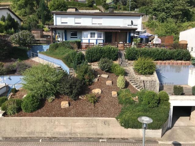 EFH mit Traumhafter Lage und Ausblick auf das Neckartal