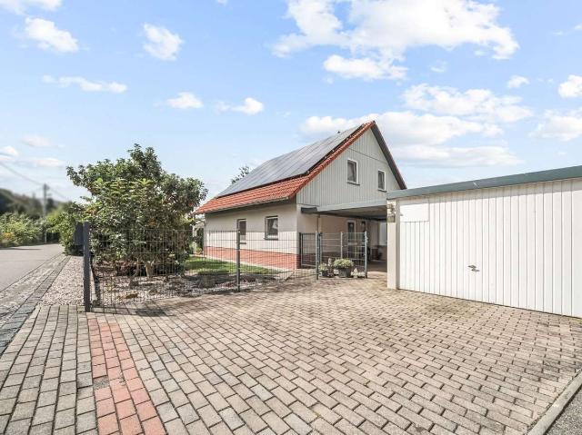 EFH mit Wintergarten, PV Anlage & Pool auf großem Grundstück bei Colditz