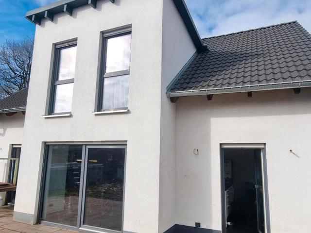 EFH mit 221 m² Nutzfläche, Wärmepumpe & Doppelgarage