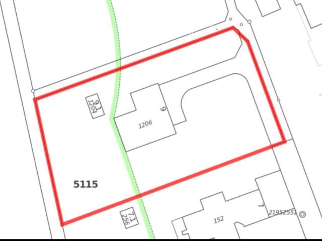 EFH sanierungsbedürftig mit 1'442m2 grossem Grundstück