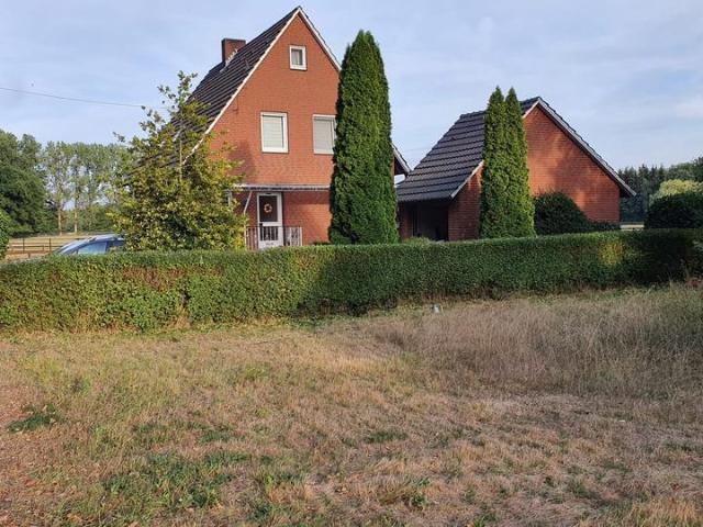 EFH Schmuckkästchen im Grünen