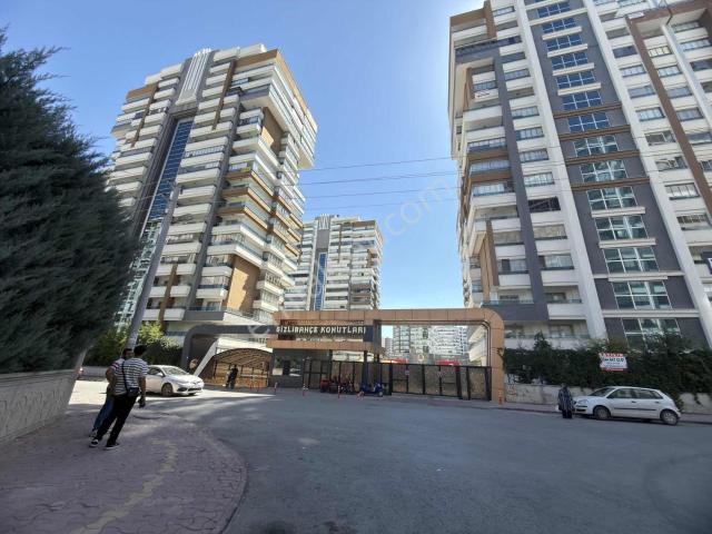 Şefikcan Gizli Bahçe Konutlarında Arakat 3+1 Dairemiz Kiralıktır