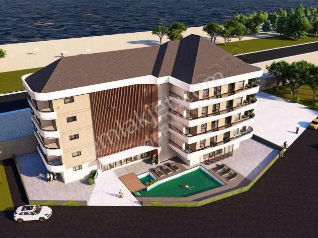 Efirli Perşembe Anayolu Üzerinde Havuzlu Bahçe Katları