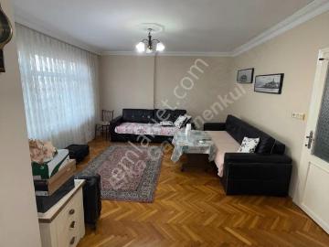 Efka Gayrimenkulden Yenibosnada Kiralık 130 M2 3+1 Eşyalı Daire