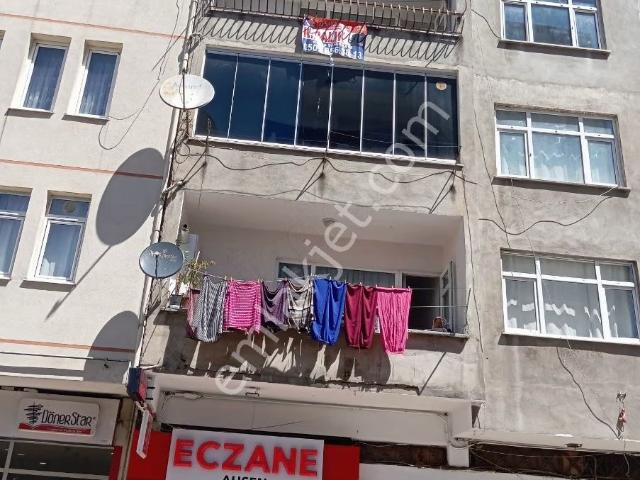 Efsane Emlaktan Şehir İçinde Sobalı Kiralık Daire