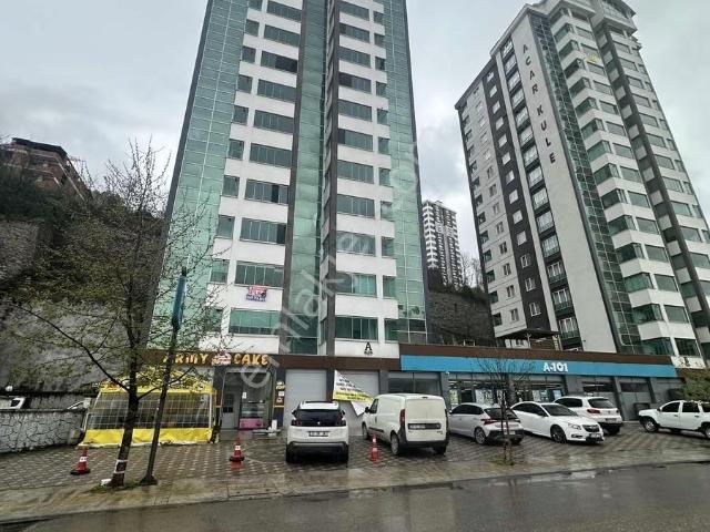 Efsane Emlak'tan Kapalı Pazar Yerinin Yanında 3+1 Satılık Daire
