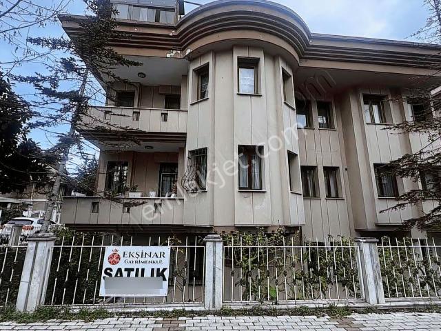 Ekşinar Gayrimenkul'den Adakale'de 4+1 Bahçeli Satılık Daire