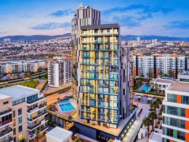 Ekmas Mavişehir'de Yüksek Katta Satılık Eşyalı 1+1 Dubleks Daire