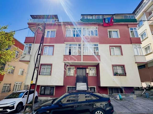 Çekmeköy Mehmet Akif Mah.geniş Satılık 3+2 Dubleks Daire