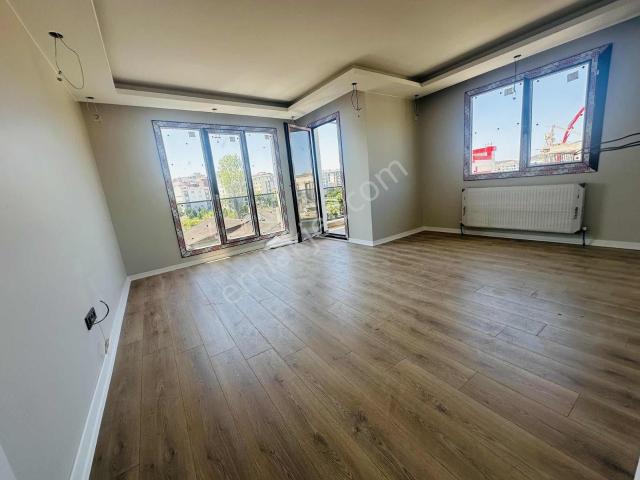 Çekmeköy Mehmet Akif Mah Metroya 1km Satılık 4+2 Dubleks Daire