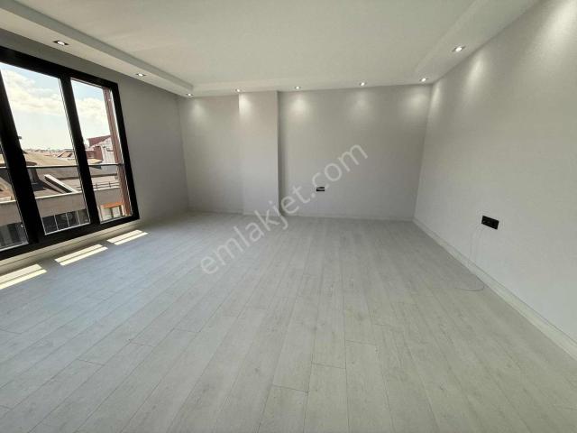 Çekmeköy Merkez Mah. 4+2 Satılık Dubleks Daire