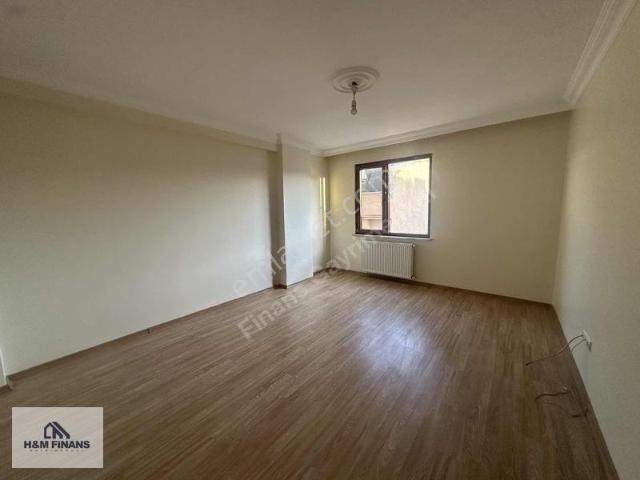 Çekmeköy Merkez Mah Belediyeye Komşu 1+1 Kiralık Daire
