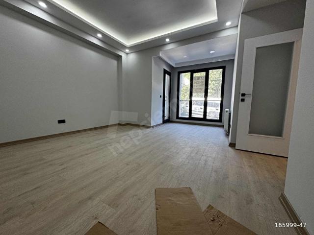 ÇEKMEKÖY MERKEZ MAH. ORMAN MANZARALI SIFIR DAİRELER