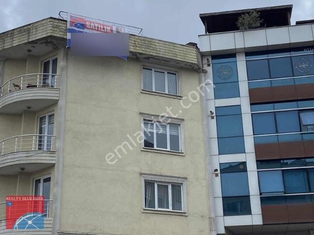 Çekmeköy Merkez Mahallesi Çavuşbaşı Caddesi Üzeri 2+1 Arakat