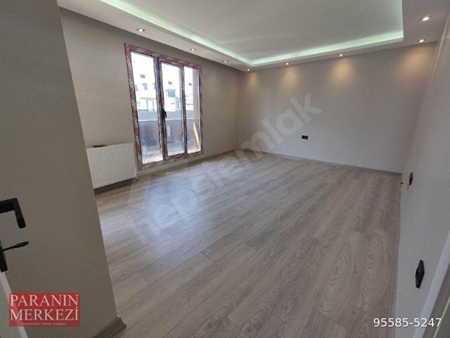 ÇEKMEKÖY MERKEZ MAHALLESİ'NDE ÇİFT GİRİŞLİ FERAH 4+2 DUBLEKS DAİRE