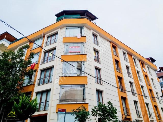 Çekmeköy Merkez Mahallesinde Kiralık Ara Kat 2+1 Daire