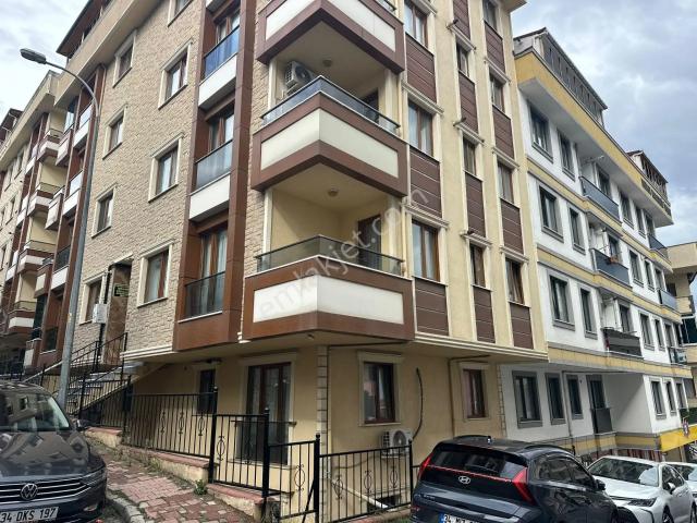 Çekmeköy Merkez Mh Belediye'ye Yakın Kiralık 1+1 Daire