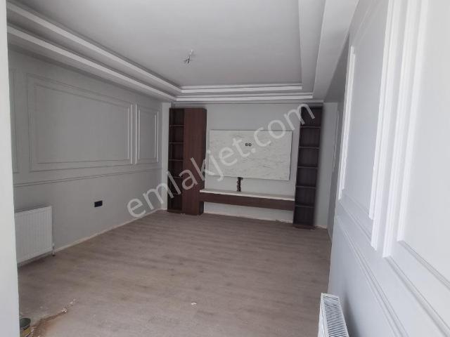 Çekmeköy Merkez Mh Satılık 240m2 4+2 Lüks Dubleks