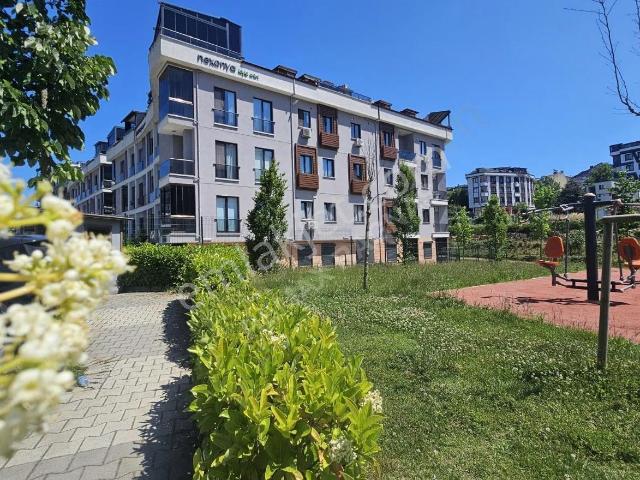 Çekmeköy Merkez Nexonya Köyiçi Evlerinde 3+1 Kiralık Üst Dublex