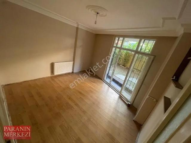 Çekmeköy Merkezde Bahçeli Önü Açık Ferah 2+1 Kiralık Daire