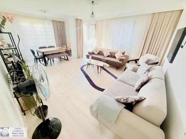 Çekmeköy Mimar Sinan'da Asansörlü,130m2,3+1 Arakat Daire
