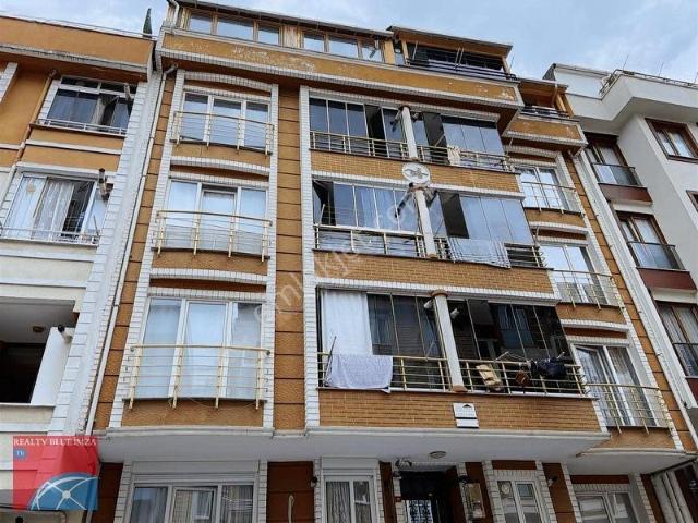 Çekmeköy Mimarsinan Mah. 2+1 Geniş Ve Kullanışlı Daire