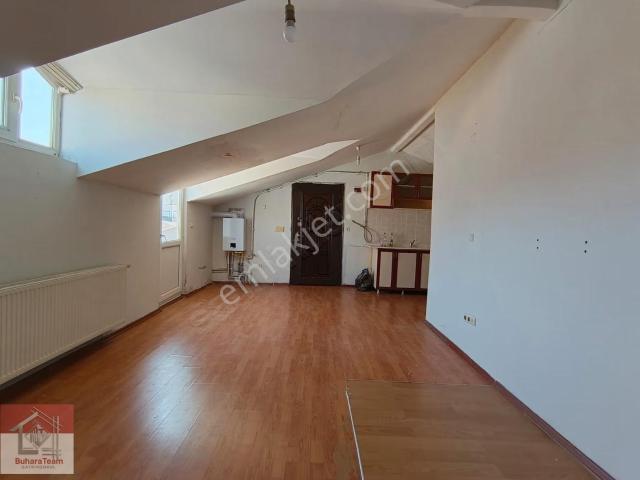 Çekmeköy Mimarsinan Mh Kiralık 1+1 60m2 Çatı Katı