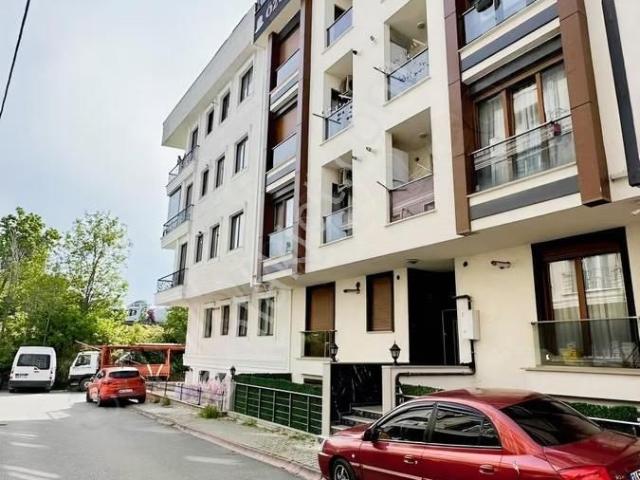 Çekmeköy Mimarsinan Satılık 2+1 Bahçe Katı Daire