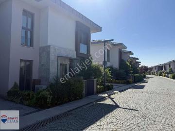 Çekmeköy Ömerli Dekar Kıyıbahçe Projesi 172 M² Kiralık Villa