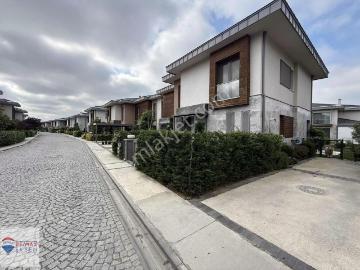Çekmeköy Ömerli Dekar Kıyıbahçe Projesi 172 M² Satılık Villa