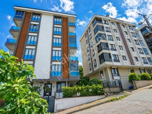 Çekmeköy Çatalmeşe Mah. Satılık 2+1 Arakat 85 M2 Daire