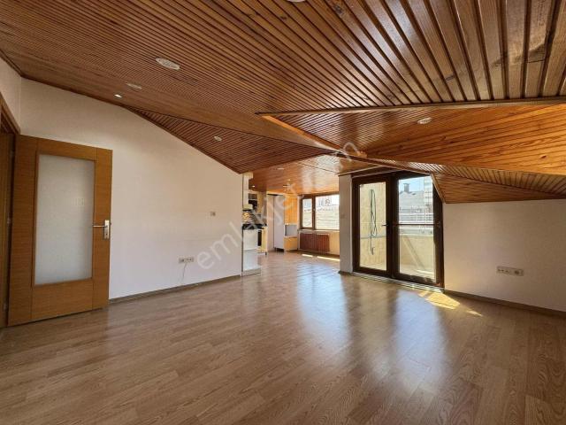 Çekmeköy Çamlık Mahallesinde Kiralık 2+1 Daire