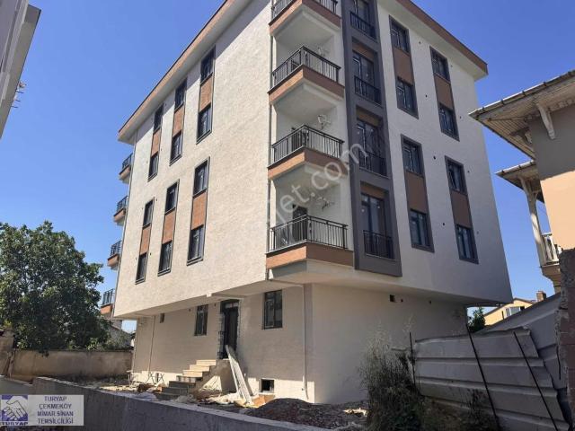 Çekmeköy Ekşioğlu Mahallesinde Sıfır 2+1 Kiralık Daire