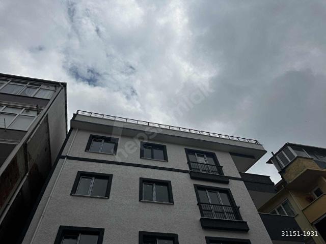 ÇEKMEKÖY HAMİDİYE MAH. ARA KAT,OTOPARK,ASANSÖRLÜ,SIFIR BİNA