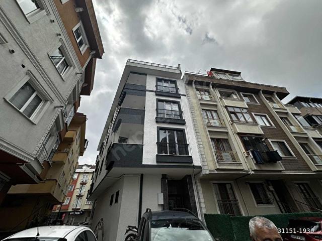 ÇEKMEKÖY HAMİDİYE MAH. ARA KAT,OTOPARK,ASANSÖRLÜ,SIFIR BİNA