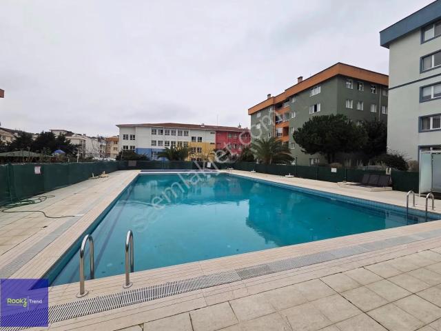 Çekmeköy Hamidiye Mh. Öğretmenler Sitesi'nde Kiralık 2+1 Daire