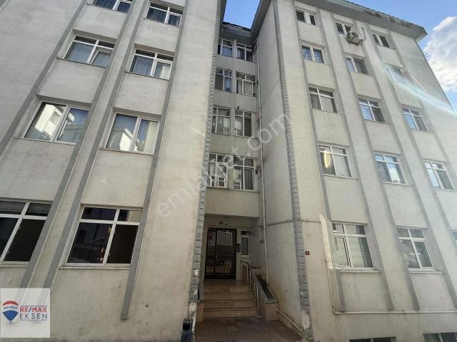 Çekmeköy Hamidiyede Onur Sitesinde Kiralık Dubleks Daire