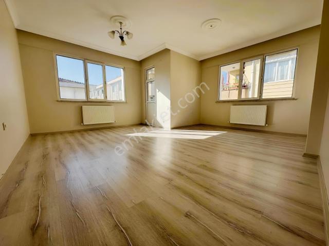 Çekmeköy Hekimoğlu Sitesinde 110m2 Kiralık 3+1