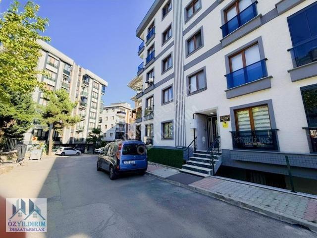 Çekmeköy Kirazlıdere'de Bahçe Kullanımlı 2+1 Satılık Daire