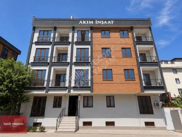 Çekmeköy Kiralık 2+1 Bahçe Katı Yerden Isıtmalı Ferah Daire