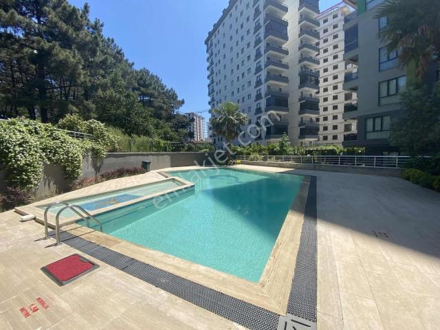 Çekmeköy Site İçi Manzaralı Şömineli 3+1 Loft Sıfır Daire