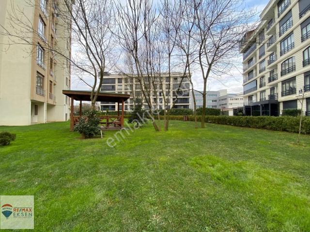 Çekmeköy Site İçi Park Ve Çarşı Yanı Boş 2+1 Satılık Daire