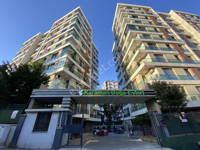 Çekmeköy Site İçinde Kapalı Havuzlu Geniş Ferah Masrafsız 3+1