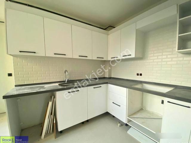 Çekmeköy Soğukpınar Mah. K.otoparklı 2+1 Kiralık Sıfır Daire