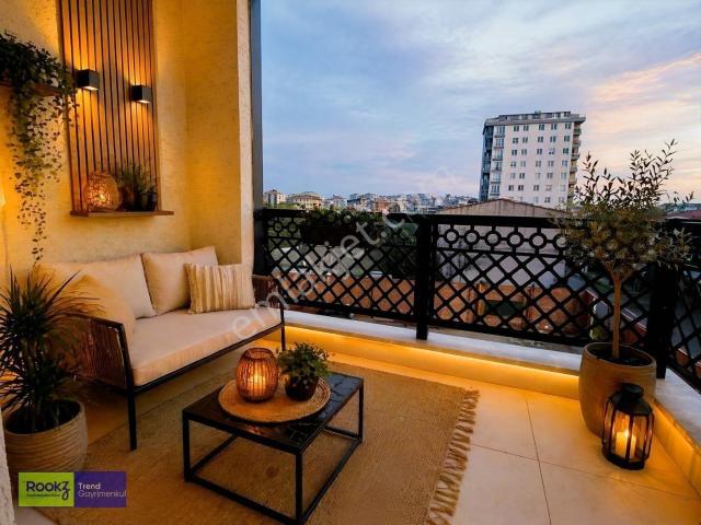 Çekmeköy Soğukpınar'da Ebeveyn Banyolu Sıfır Kiralık Daire